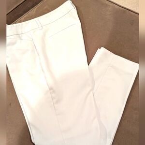 Ladies Express white pants,size 6R